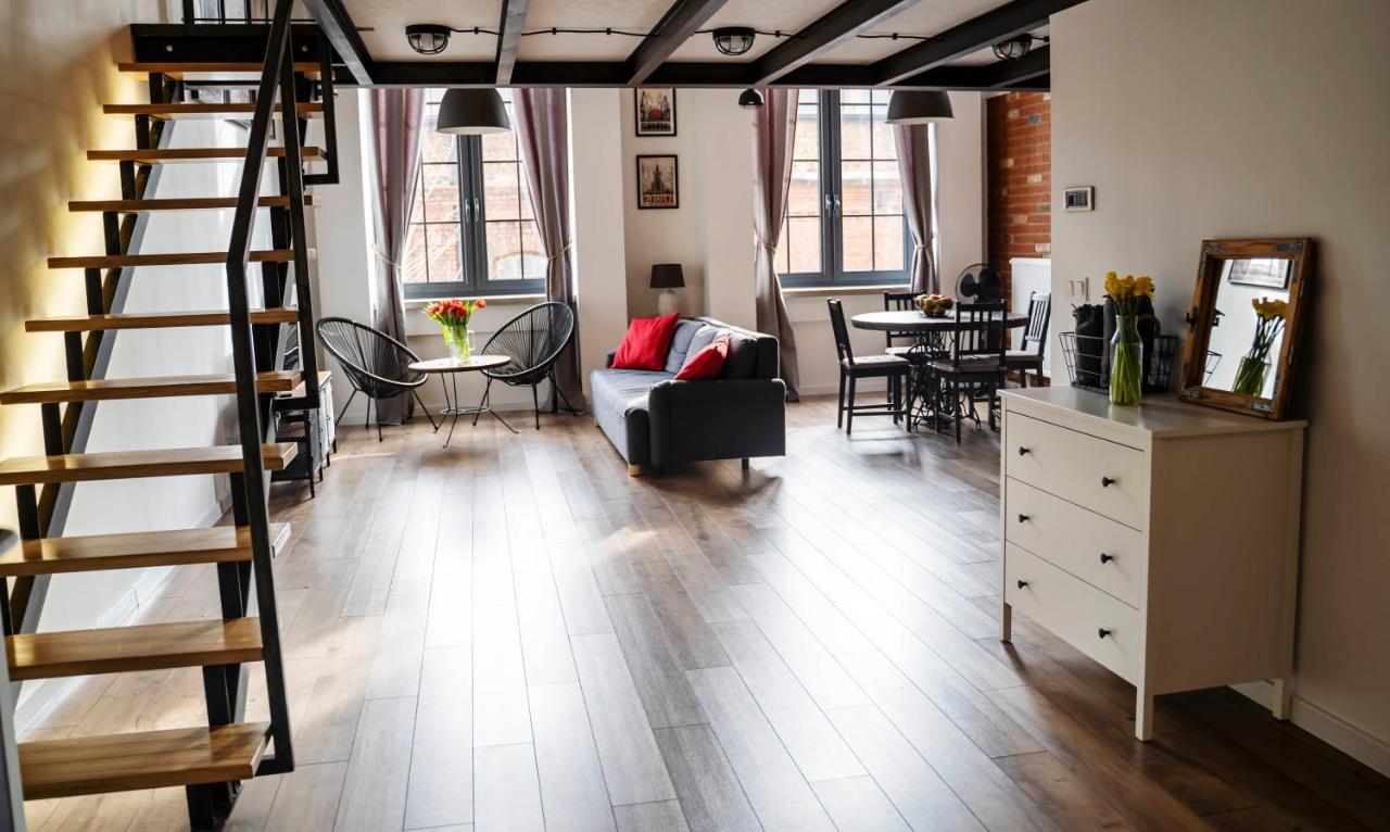 Redcity Loft Zyrardow Extérieur photo